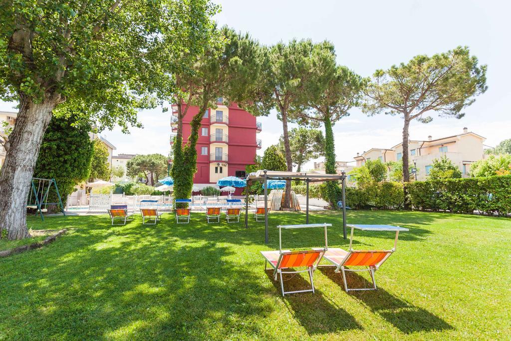 Hotel Frank Lido di Jesolo Exterior foto