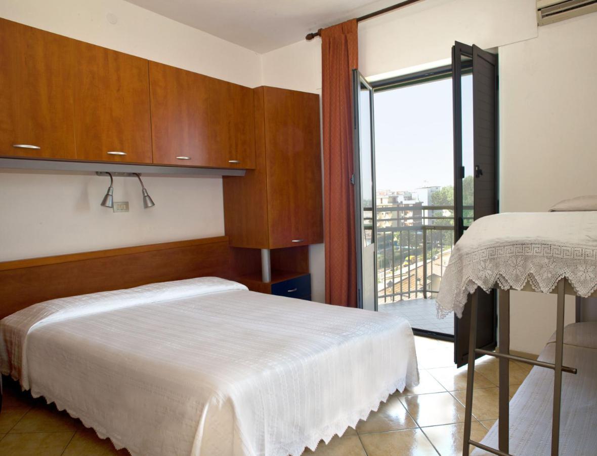 Hotel Frank Lido di Jesolo Quarto foto